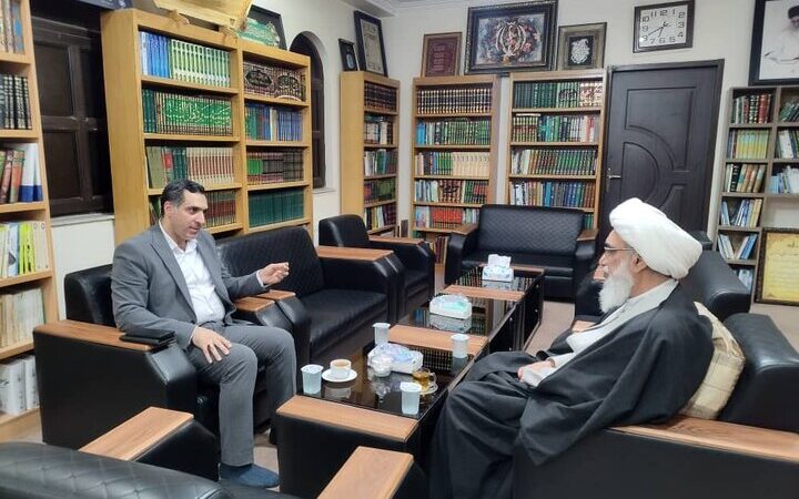 دشتی‌زاده: توسعه متوازن زیرساخت‌ها در خارگ دنبال می‌شود