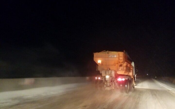 شن پاشی و برف روبی محور خوی- مرند