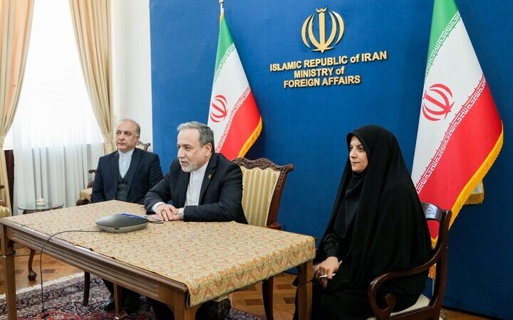 گفتگوی تلفنی وزیر امور خارجه با کارکنان سفارت ایران در ونزوئلا