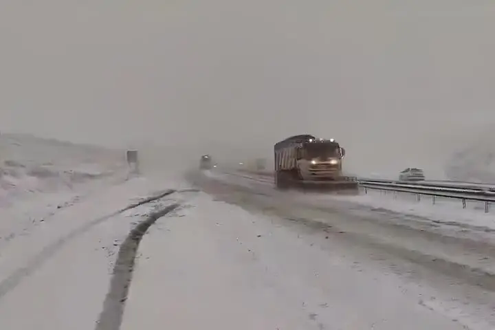 اتوبان تبریز- زنجان تا اطلاع ثانوی مسدود شد