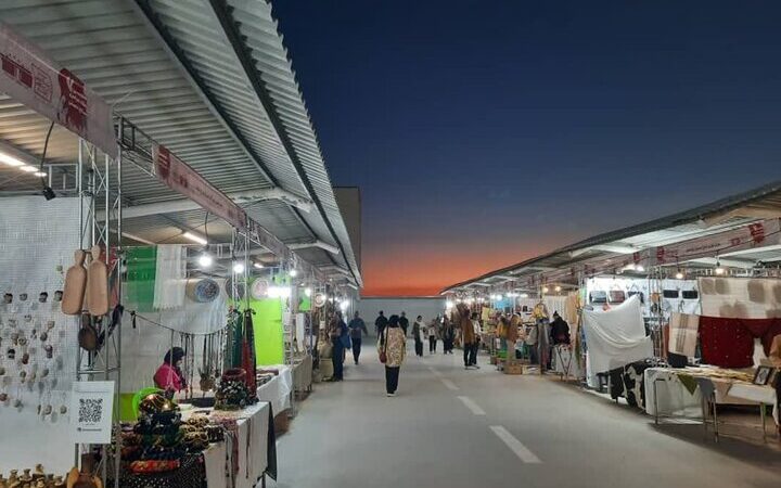 صنعتگران فارس در نمایشگاه‌های ملی صنایع‌دستی کشور حضور مؤثر دارند