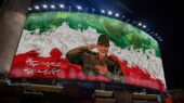 «ایران‌مرد» روی دیوارنگاره میدان ولیعصر (عج) نقش بست