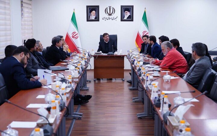 مخبر: جلوگیری از خام‌فروشی، راهکار اصلی رونق صنعت پتروشیمی است