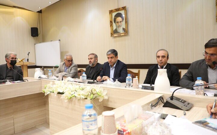 بررسی مشکلات ۱۲ واحد تولیدی در اردبیل