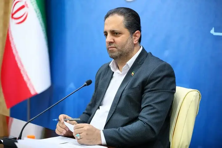 حسینی: در مدیریت بازار با هیچ مدیری تعارف نداریم