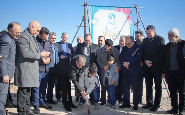 کلنگ‌زنی اقامت‌سرای بیماران در سمنان؛ خدمت به دردمندان ماندگار است