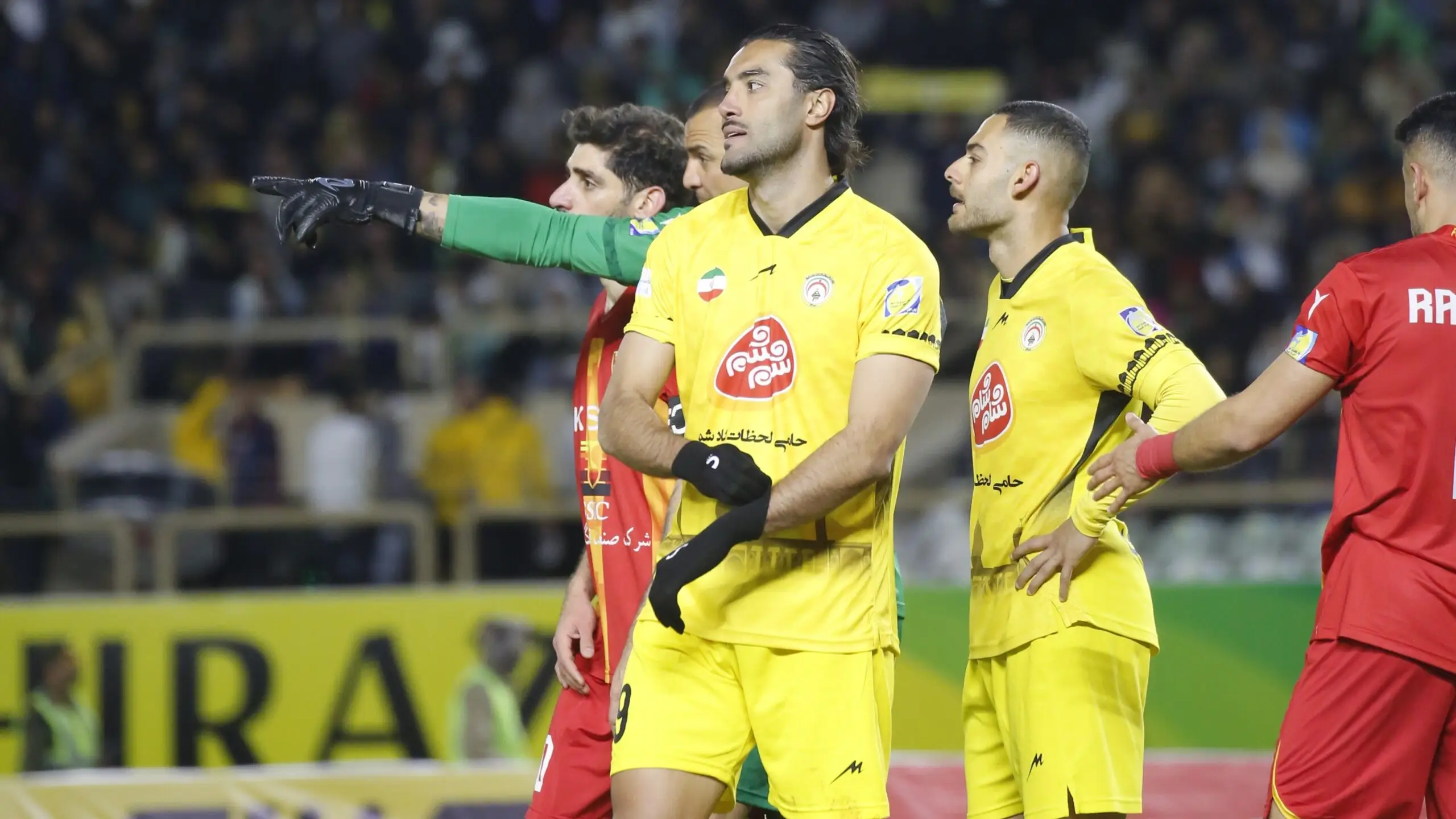 شکستن طلسم گل شماره ۲۰۰ در لیگ برتر؛ شروین و لحظه تلخ در شیراز پس از رکورد کم‌گل‌ترین هفته تاریخ!