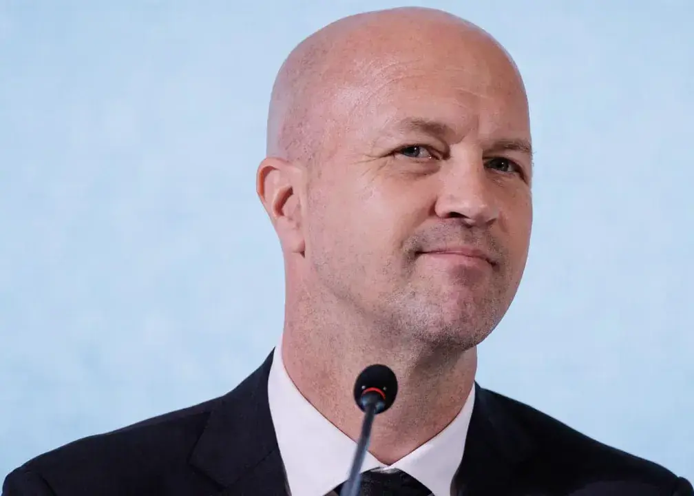 اسطوره فوتبال انگلیس برای اولین بار از مبارزه دخترش با سرطان پرده برداشت!