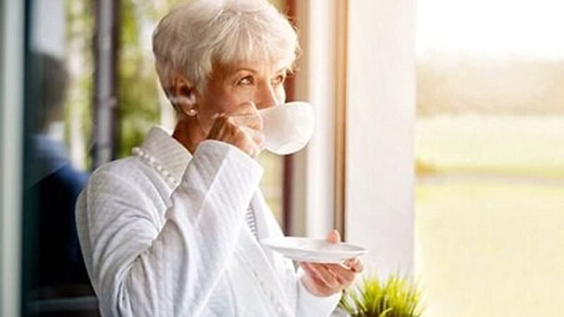 هشدارهای جدی برای افراد بالای ۵۰ سال که سلامت‌شان را تهدید می‌کند!