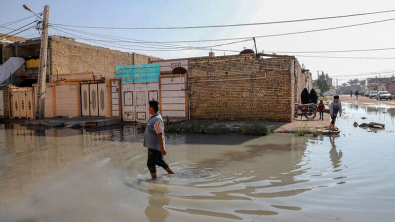 وقتی خیابان‌های هرمز قایق شد؛ باران شدید و چالش‌های زیرساختی جزیره دیدنی