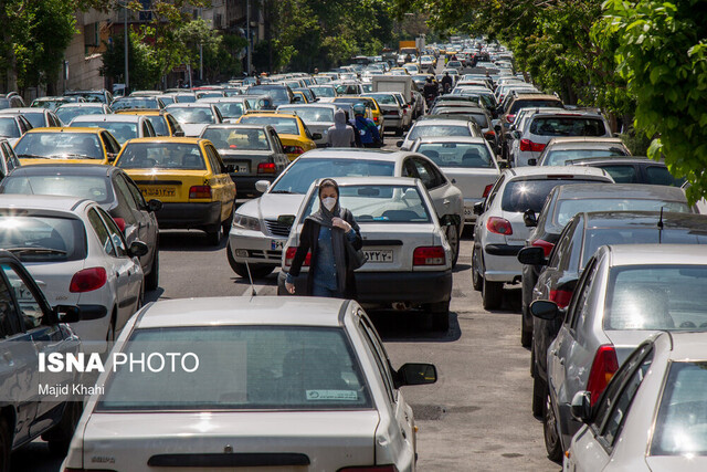 کاهش ۳۷ درصدی ترافیک تهران با اجرای محدودیت‌های آلودگی هوا