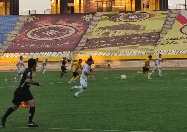 سپاهان و ذوب‌آهن در مسیر نفس‌گیر: برنامه فشرده و سرنوشت‌ساز تا پایان نیم‌فصل لیگ