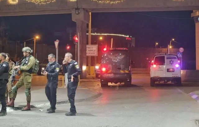 ادامه یورش‌ صهیونیست‌ها به کرانه باختری و تیراندازی به فلسطینیان در قلندیا