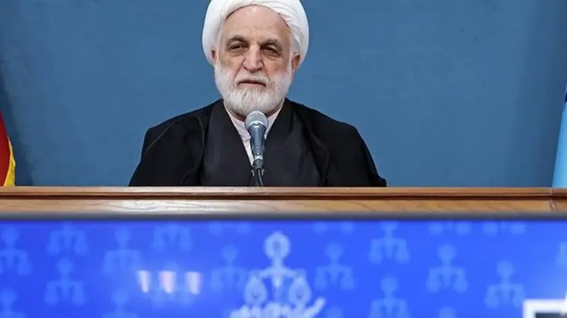 رئیس قوه قضاییه: فساد را همچون خوره ریشه‌کن می‌کنیم؛ حمایت قاطع از دادگاه‌های علنی و شفافیت