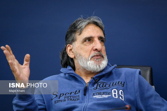 بیانی: بازی ضعیف منیر الحدادی عامل اصلی تساوی آسان گروه ایران در شهرآورد ۱۰۶!