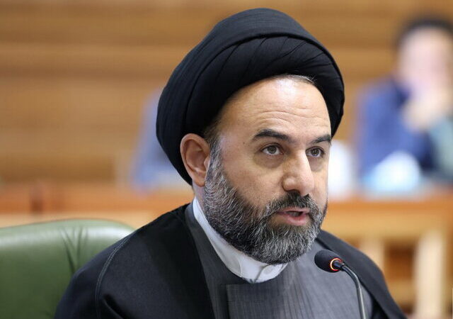 لزوم توجه به جایگاه زن در مدیریت شهری/ ضرورت اتصال مترو به پایانه شرق