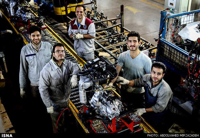 شوک بزرگ به کارگران؛ حداقل دستمزد امسال چگونه تعیین می‌شود؟