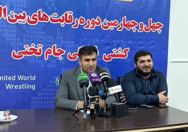 برای میزبانی مسابقات کشتی فرنگی صنایع نفتی خوزستان پای کار آمده‌اند/ سالن استاندارد نداریم