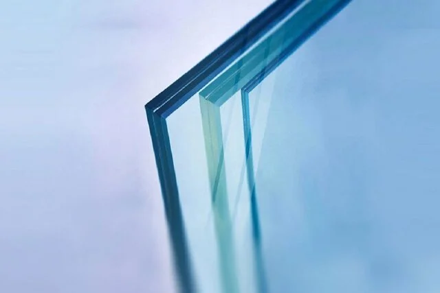 شیشه‌های نانویی کم‌گسیل چگونه زمستان را به فصل صرفه‌جویی انرژی تبدیل کردند؟