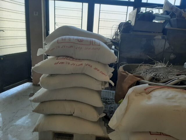 کشف انبار مخفی ۴ تن آرد یارانه‌ای در ایلام؛ قاچاقی که همه را شوکه کرد!