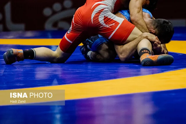 صعود هیجان‌انگیز استقلال جویبار به فینال لیگ برتر کشتی آزاد با درخشش ستاره‌های ایرانی و روس
