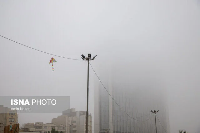 آلودگی هوا در خوزستان باعث تعطیلی غیرحضوری مدارس و دانشگاه‌ها شد!