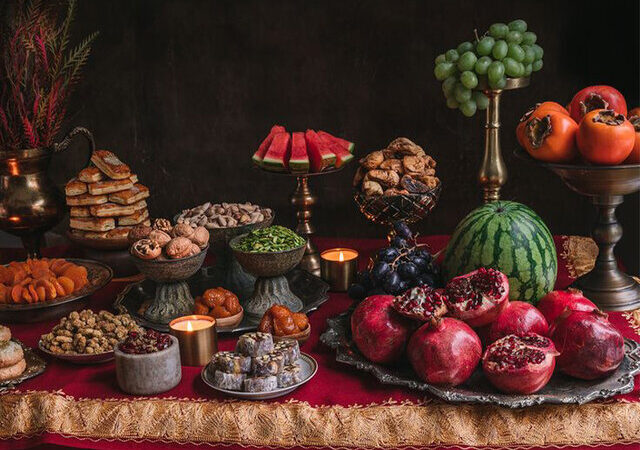 رازهای تغذیه‌ای شب یلدا که باید بدانید؛ از پرخوری تا انتخاب میوه‌ها!