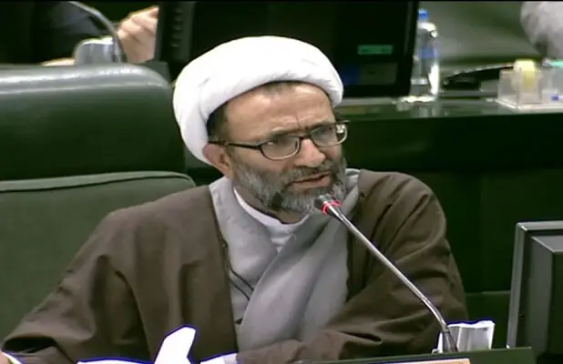 عضو هیات رییسه مجلس: مجلس نمی تواند با وعده در خصوص کلیات بودجه تصمیم بگیرد