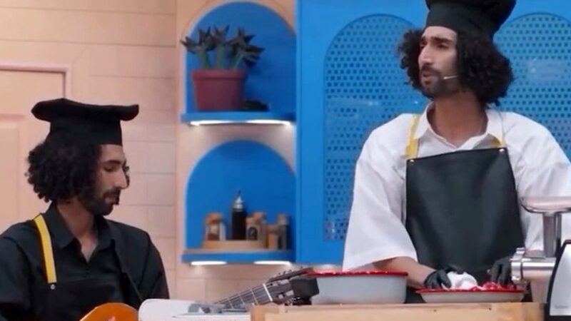 اجرای زنده آهنگ شمالی رحمان و رحیم با حضور سارا و نیکا در برنامه شفرونی، تماشاگران را شگفت‌زده کرد!