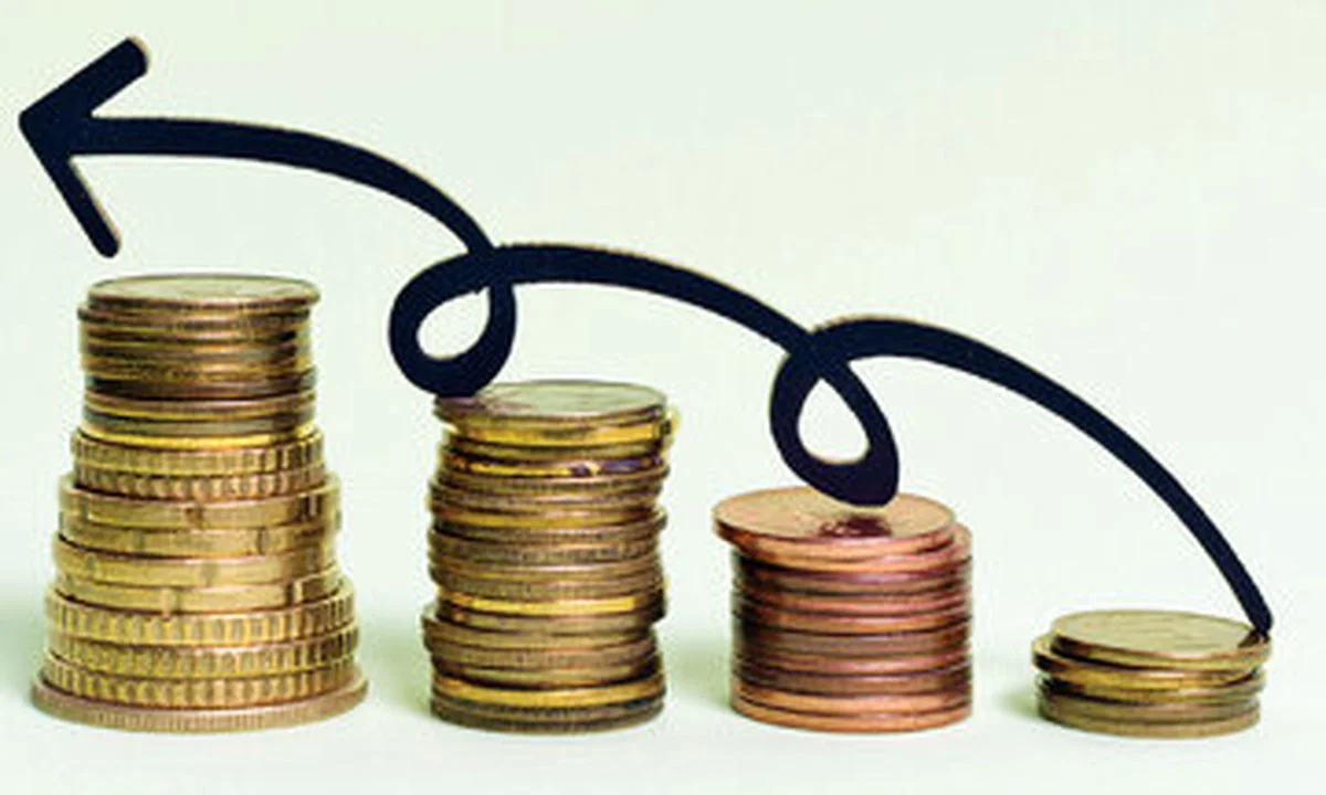 آیا تورم ۳۰۰۰ درصدی ایران در سال آینده واقعیت دارد؟ واکنش‌های جنجالی به پیش‌بینی جنجالی حسین عبده تبریزی