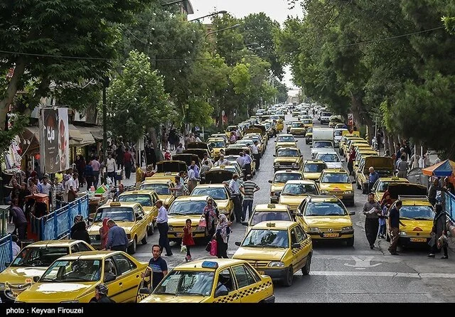 افزایش قیمت بنزین تاثیری بر کرایه تاکسی‌ها ندارد؛ تخلفات را سریع گزارش کنید!