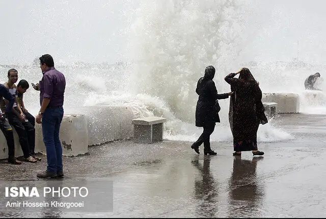 هشدار نارنجی هواشناسی: دریای خزر و خلیج فارس درگیر تلاطم شدید امواج و وزش باد می‌شوند!