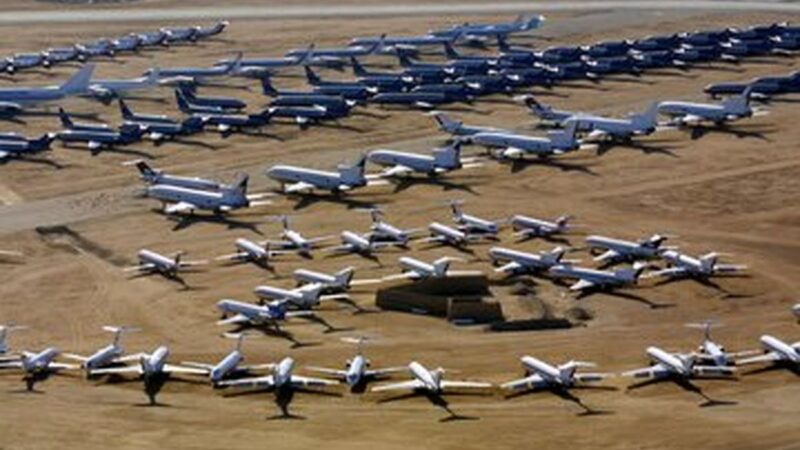 شگفتی بزرگ در آریزونا؛ تجمع ۴۰۰۰ بمب‌افکن و جنگنده آمریکایی در بزرگ‌ترین گورستان هواپیماهای جهان!