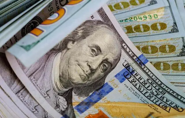 سقوط تاریخی دلار در ۲۰۲۵؛ آیا پایان حکمرانی دلار نزدیک است؟