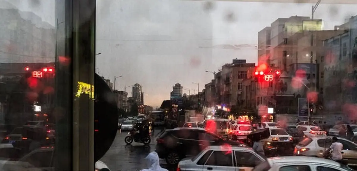 پلیس تهران بی‌رحم‌تر از همیشه؛ جریمه ۲۰۰ هزار تومانی برای تردد وسایل سنگین در روزهای بارانی!