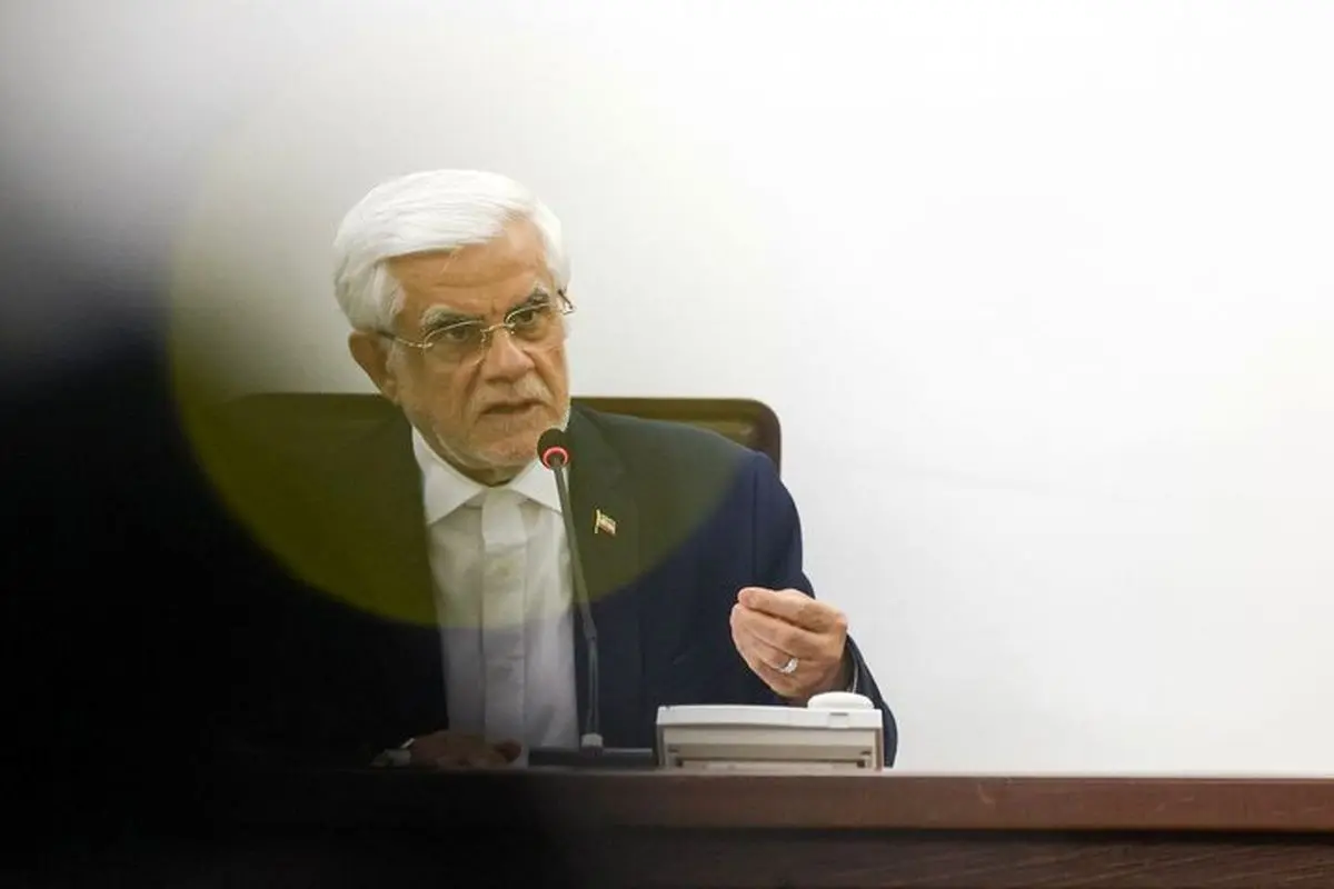 روزنامه دولتی به دفاع قاطعانه از معاون اول پرداخت؛ واکنش تندروها به سکوت درباره دوتابعیتی‌ها چه بود؟