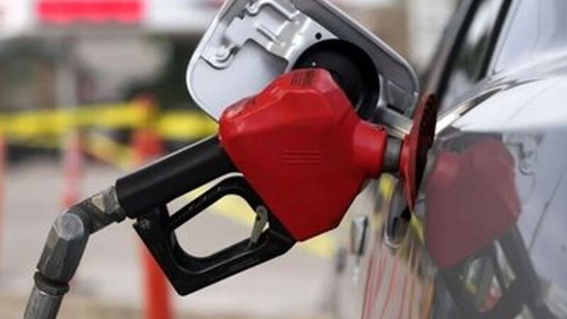 آیا سهمیه بنزین ۱۵۰۰ تومانی بالاخره حذف می‌شود؟ جزئیات طرح جدید و تاثیراتش بر جیب مردم