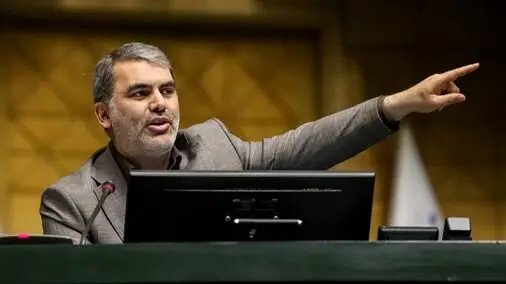 زنگنه: بودجه ۱۴۰۵ بازی با اعداد است؛ هیچ ربطی به برنامه هفتم ندارد!