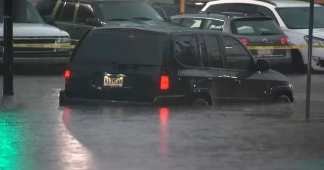 سیلاب‌های بی‌سابقه در آمریکا و کانادا؛ هشدار جدی برای ساکنان مناطق پرخطر!