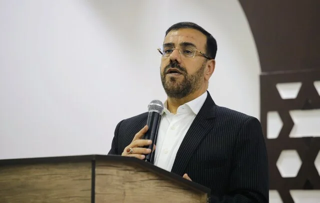 واکنش استاندار فارس به شایعه برکناری معاون سیاسی خود