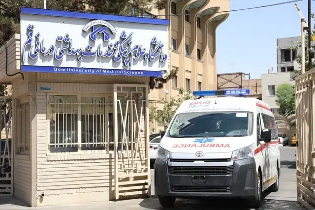 ریزش آوار در روستای خاوه قم؛ دو کارگر در وضعیت بحرانی گرفتار شدند