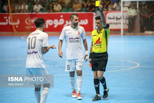 رییس فدراسیون فوتبال: مشکل واردات سیستم کمک‌داور ویدئویی فوتسال را شخصا پیگیری می‌کنم!