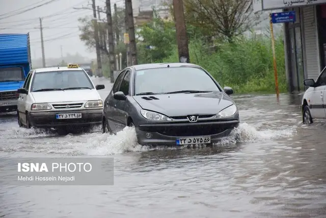 پلیس کرمان هشدار داد: خطر رانندگی در باران و اشتباه بزرگ مراجعه زودهنگام به تعویض پلاک!