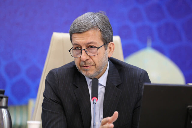 استاندار اصفهان: انتقال آب دریا به صنایع، نقطه عطفی در عبور از بحران آب است!