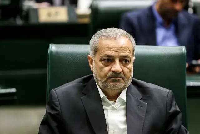 وزیر آموزش و پرورش خبر داد: تحول هوشمند در حضور و غیاب و ارزشیابی دانش‌آموزان کلید خورد!