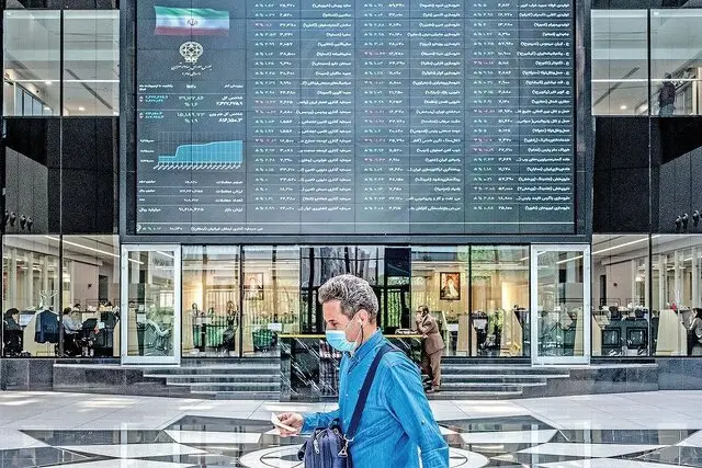 بورس همچنان در مسیر رشد؛ شاخص به کانال ۳.۷ میلیون واحد رسید!