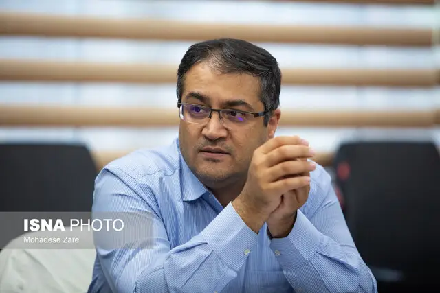 یک جامعه‌شناس: طبقه متوسط می‌تواند در بزنگاه‌های اجتماعی و سیاسی نقش‌آفرین باشد