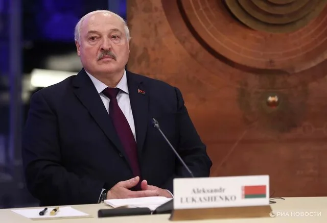 لوکاشنکو در اقدامی جنجالی ۱۲۳ تبعه خارجی را عفو کرد؛ پشت پرده توافق با ترامپ چه بود؟