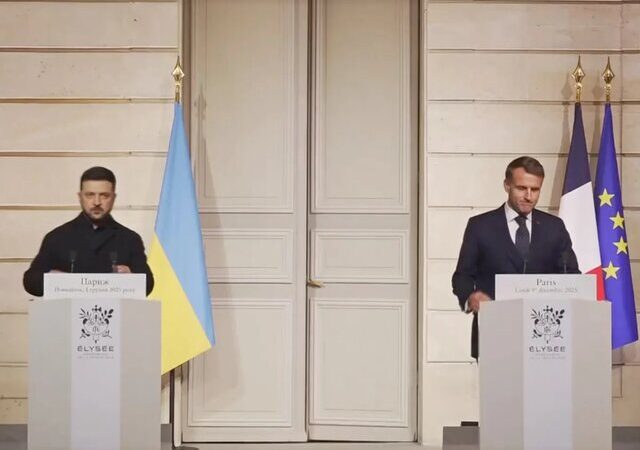 ماکرون وعده داد: فشارهای اقتصادی روسیه در هفته‌های آینده به اوج می‌رسد