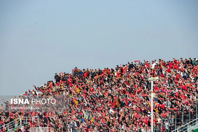 پرسپولیس برد و صدرنشین شد/ خیبر برد، تراکتور باز هم مساوی کرد!